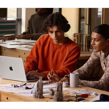 MacBook Pro 14‑inch (2025) - M5 Chip,10-core CPU & 10-core GPU, 24GB RAM, 1TB SSD – Model MDE34 (Space Black,English Keyboard)